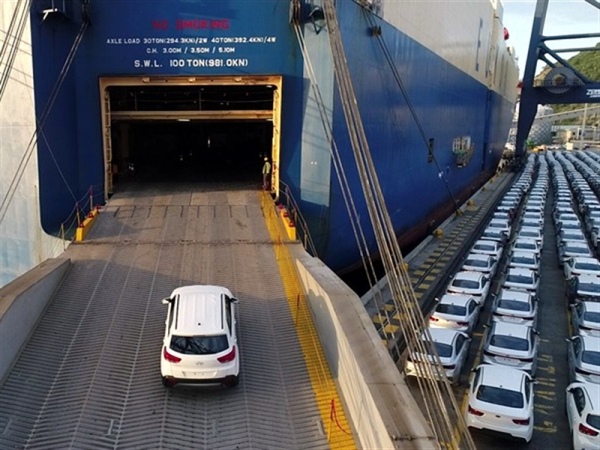 Puerto de Santa Marta, Colombia: Logró transbordo buque a buque de vehículos en tres horas