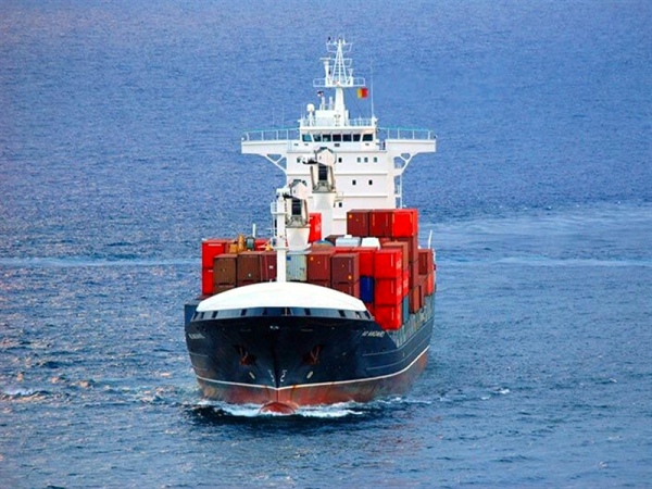 Navieras incrementan tarifas a carga importada por Venezuela desde EE. UU. tras sanciones