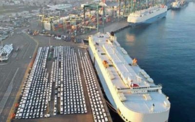 DP World San Antonio desembarca simultáneamente dos car carrier con 3.650 autos nuevos