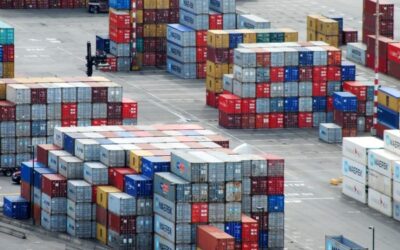 Claves para entender la relación entre el crecimiento económico y la contenerización