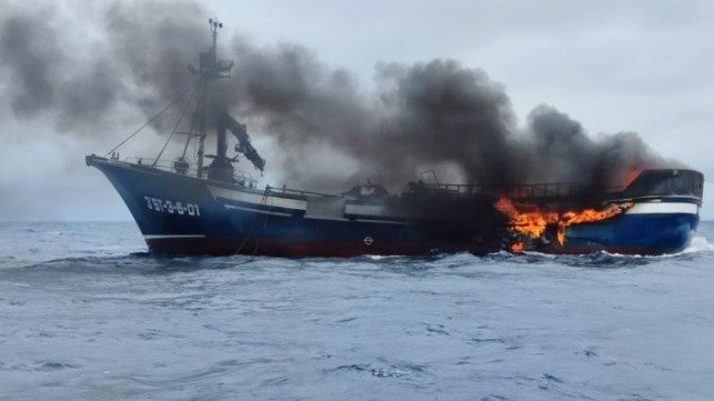 Crew of Burning Fishing Vessel Rescued by Good Samaritans off Bilbao