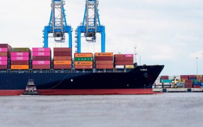 Hard landing threat hangs over booming container shipping industry